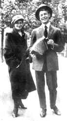 С сестрой Катей (Москва, 1924 г.)